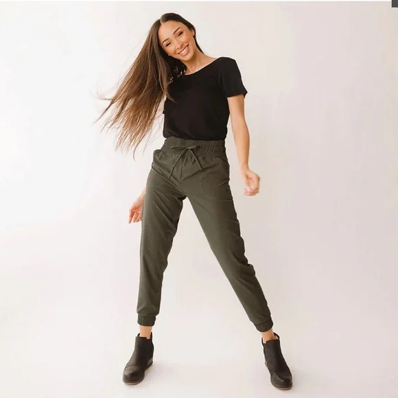 Albion Pants Jumpsuits Albion Destination Joggers Heather Green Poshmark